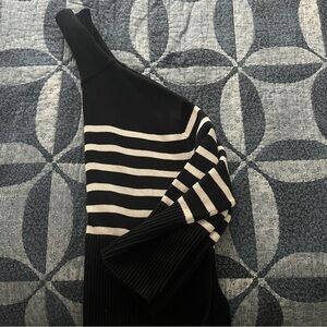 Gap 24/7 Split-Hem Turtleneck Sweater